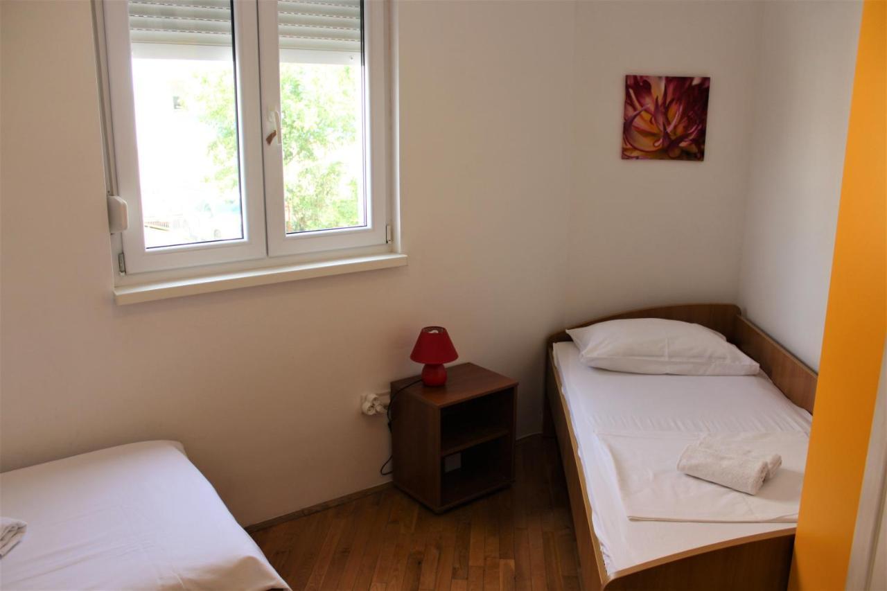 Tomislav Apartment Makarska Exterior photo